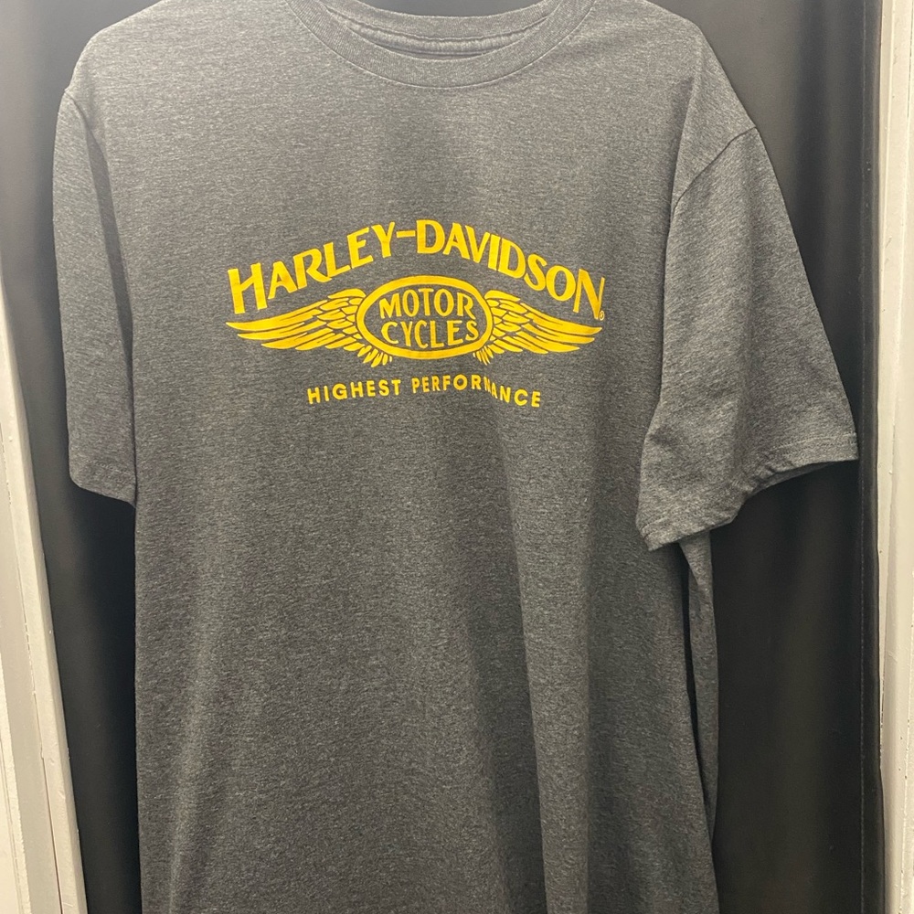 Harley-Davidson Charcoal Tee with Vibrant Yellow Emblem